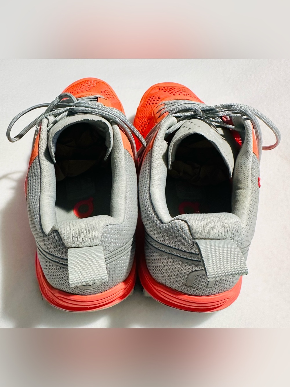 On Cloud Surfer Women's Lava Glacier Comfort Swiss Engineering Running Sneakers - Picture 4 of 7
